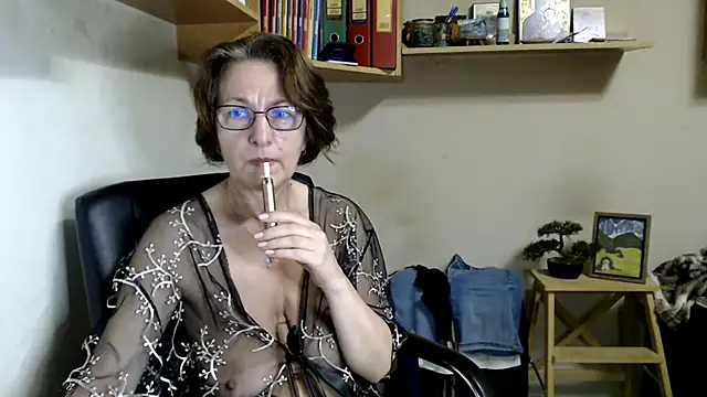 katemodel online show from July 17, 7:59 am
