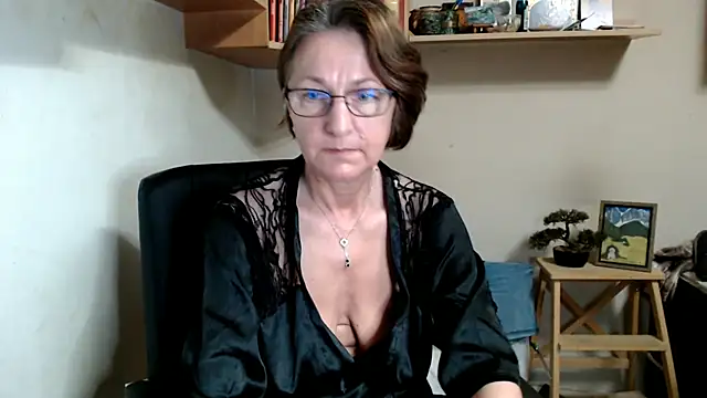 katemodel online show from July 21, 6:27 am