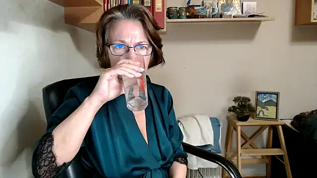 katemodel online show from July 31, 6:13 am