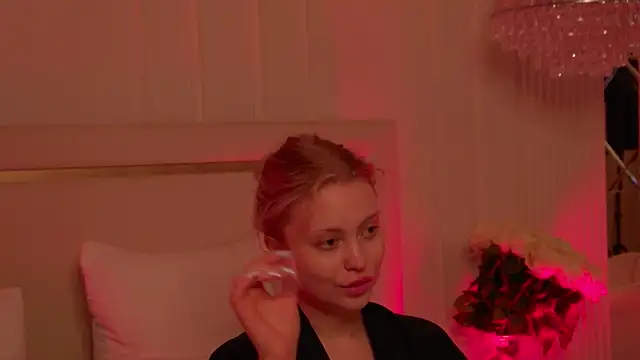 MollyHilton online show from April 30, 9:41 pm