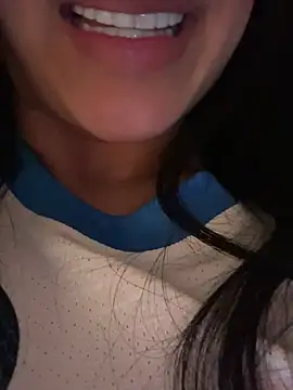 Snapshot of Sara0202 chatting on March 28, 11:48 pm Sara0202 online show from March 28, 11:48 pm