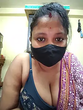 Curvy Trisha online show from June 12, 1:21 pm
