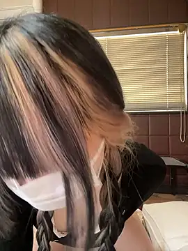 uni nvqnl2 online show from March 16, 5:44 am