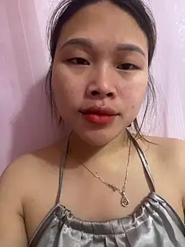 Snapshot of Emxinhka1 chatting on May 6, 4:41 am Emxinhka1 online show from May 6, 4:41 am