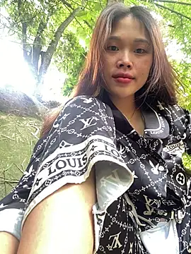 Snapshot of Emxinhka1 chatting on May 7, 5:13 am Emxinhka1 online show from May 7, 5:13 am