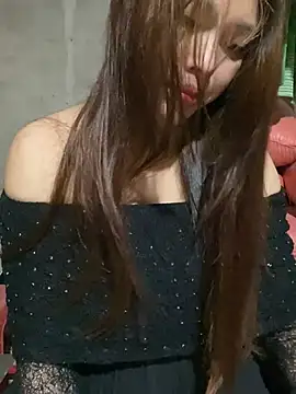 Snapshot of Emxinhka1 chatting on May 12, 1:03 am Emxinhka1 online show from May 12, 1:03 am