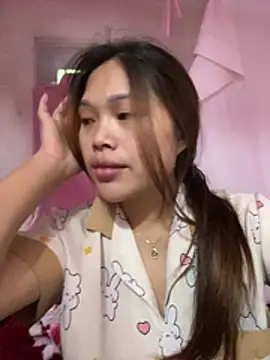 Snapshot of Emxinhka1 chatting on May 14, 12:06 am Emxinhka1 online show from May 14, 12:06 am