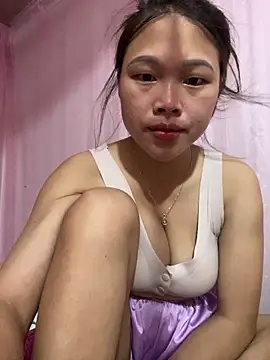 Snapshot of Emxinhka1 chatting on May 20, 9:10 pm Emxinhka1 online show from May 20, 9:10 pm
