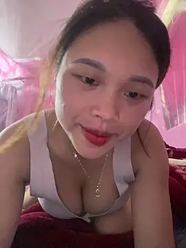 Snapshot of Emxinhka1 chatting on May 24, 7:13 am Emxinhka1 online show from May 24, 7:13 am