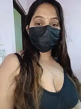Snapshot of Aliya_Hott chatting on June 22, 5:15 am Aliya Hott online show from June 22, 5:15 am