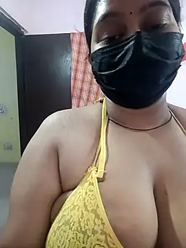 Snapshot of Aliya_Hott chatting on July 1, 6:04 am Aliya Hott online show from July 1, 6:04 am