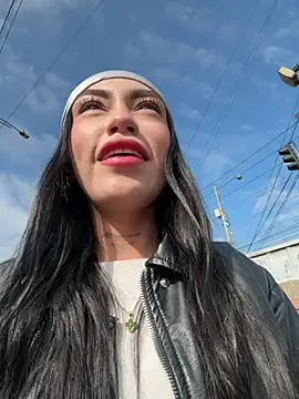 Bonny Eva online show from February 14, 1:41 pm