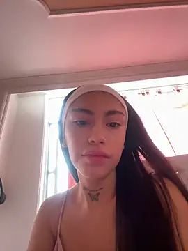 Snapshot of Bonny_Eva chatting on May 14, 4:25 pm Bonny Eva online show from May 14, 4:25 pm