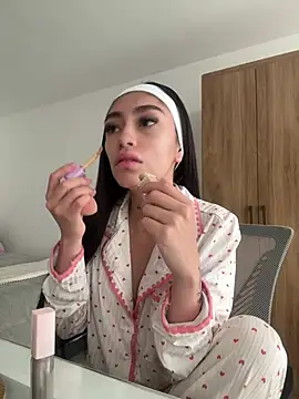 Bonny Eva online show from June 23, 6:17 pm