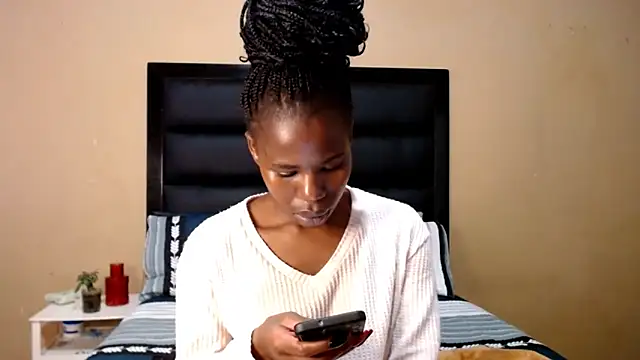 AppleAsss online show from February 24, 12:25 pm