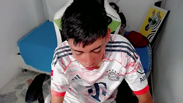 Liarr  online show from February 6, 8:01 pm