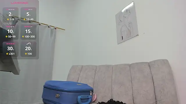 Snapshot of velvetluna_ chatting on May 12, 1:30 pm velvetluna online show from May 12, 1:30 pm