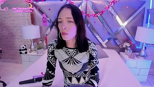 HarperrWest online show from February 14, 9:00 pm