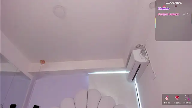 kim anaira online show from February 10, 5:17 pm