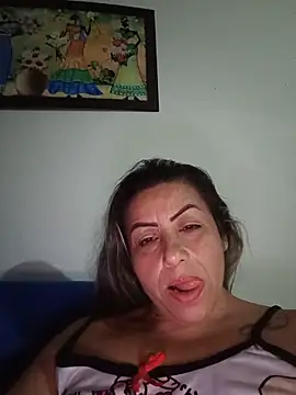 Snapshot of maynor_1998 chatting on June 9, 7:53 am maynor 1998 online show from June 9, 7:53 am
