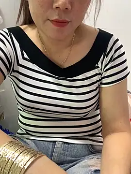 Baby-lovely69 online show from February 5, 3:22 am