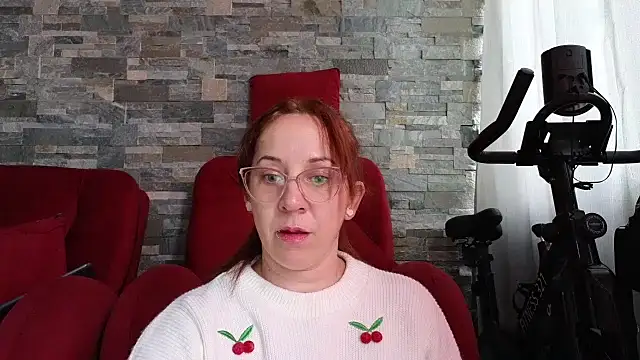 sara-smi online show from March 5, 8:05 pm