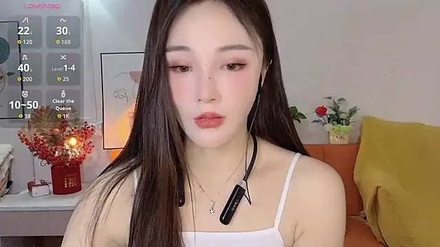 Lisa-295188 online show from February 13, 7:48 am