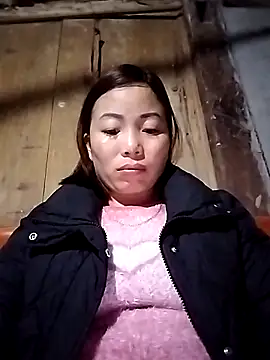 Ella-aa online show from February 4, 12:55 pm