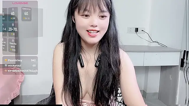 Snapshot of xianxian-baby chatting on March 10, 2:49 am xianxian-baby online show from March 10, 2:49 am