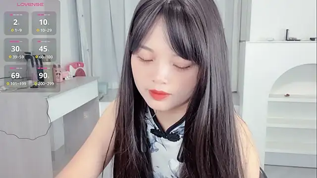xianxian-baby online show from June 17, 6:20 pm
