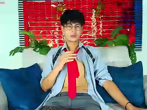 ThiiagoSaeenz online show from February 19, 3:30 pm