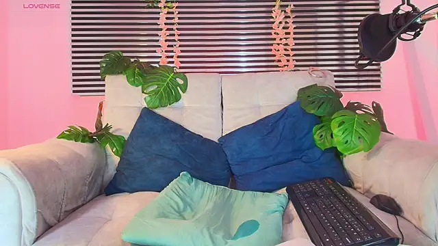 Snapshot of ThiiagoSaeenz chatting on June 5, 3:40 pm ThiiagoSaeenz online show from June 5, 3:40 pm
