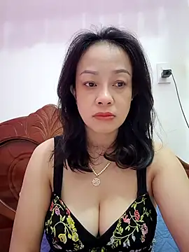 Snapshot of Baby-bigboobs2026 chatting on May 4, 8:38 pm Baby-bigboobs2026 online show from May 4, 8:38 pm