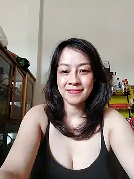 Snapshot of Baby-bigboobs2026 chatting on June 14, 2:24 am Baby-bigboobs2026 online show from June 14, 2:24 am