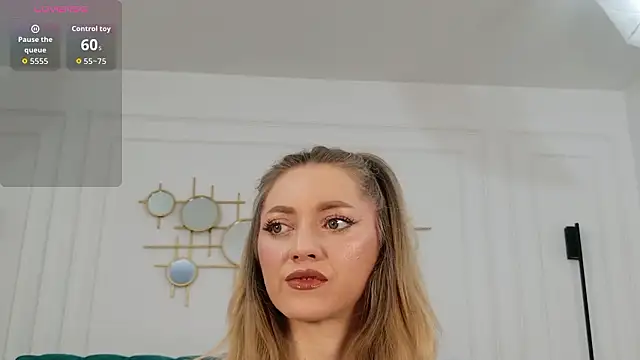 IrisLayne online show from March 13, 6:20 am