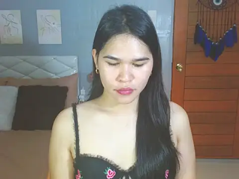 alianabrooks online show from February 9, 4:05 am