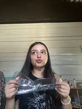 vainillasuave online show from March 19, 2:43 pm