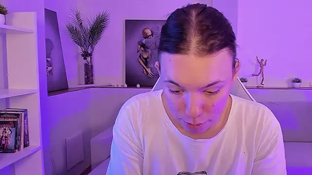 Madison dolly online show from February 28, 8:37 am