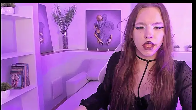 Madison dolly online show from March 13, 9:05 am