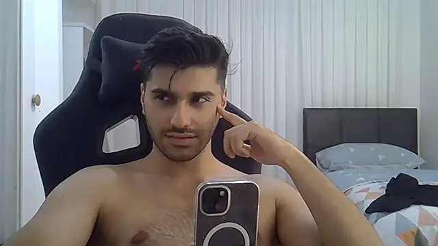 Snapshot of ciceroable chatting on July 28, 8:52 pm ciceroable online show from July 28, 8:52 pm