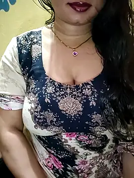 PARI51 online show from May 5, 7:55 pm