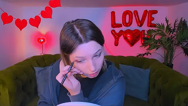 meowseduce online show from February 11, 1:38 pm