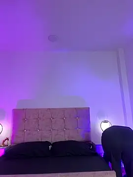 Annie bonnie  online show from April 30, 11:38 am