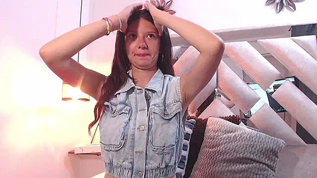 sofy bonnet online show from March 5, 11:50 am