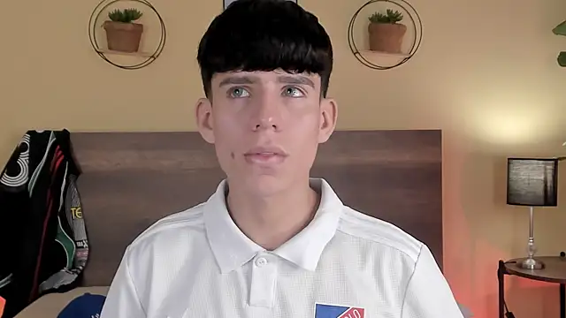 Angel eros  online show from February 19, 4:52 am