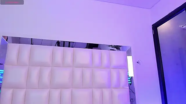 Snapshot of liorah_wolf chatting on May 14, 8:04 pm liorah wolf online show from May 14, 8:04 pm