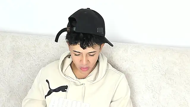  Alex Colton online show from February 7, 10:24 pm