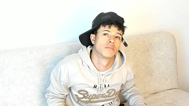  Alex Colton online show from February 11, 9:42 pm