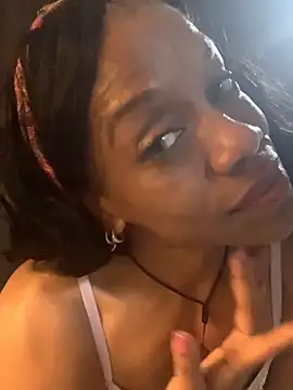 NatalieGainer goodies online show from May 2, 2:49 am