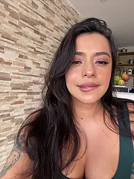 Snapshot of foxxy_lover chatting on February 5, 6:45 pm foxxy lover online show from February 5, 6:45 pm